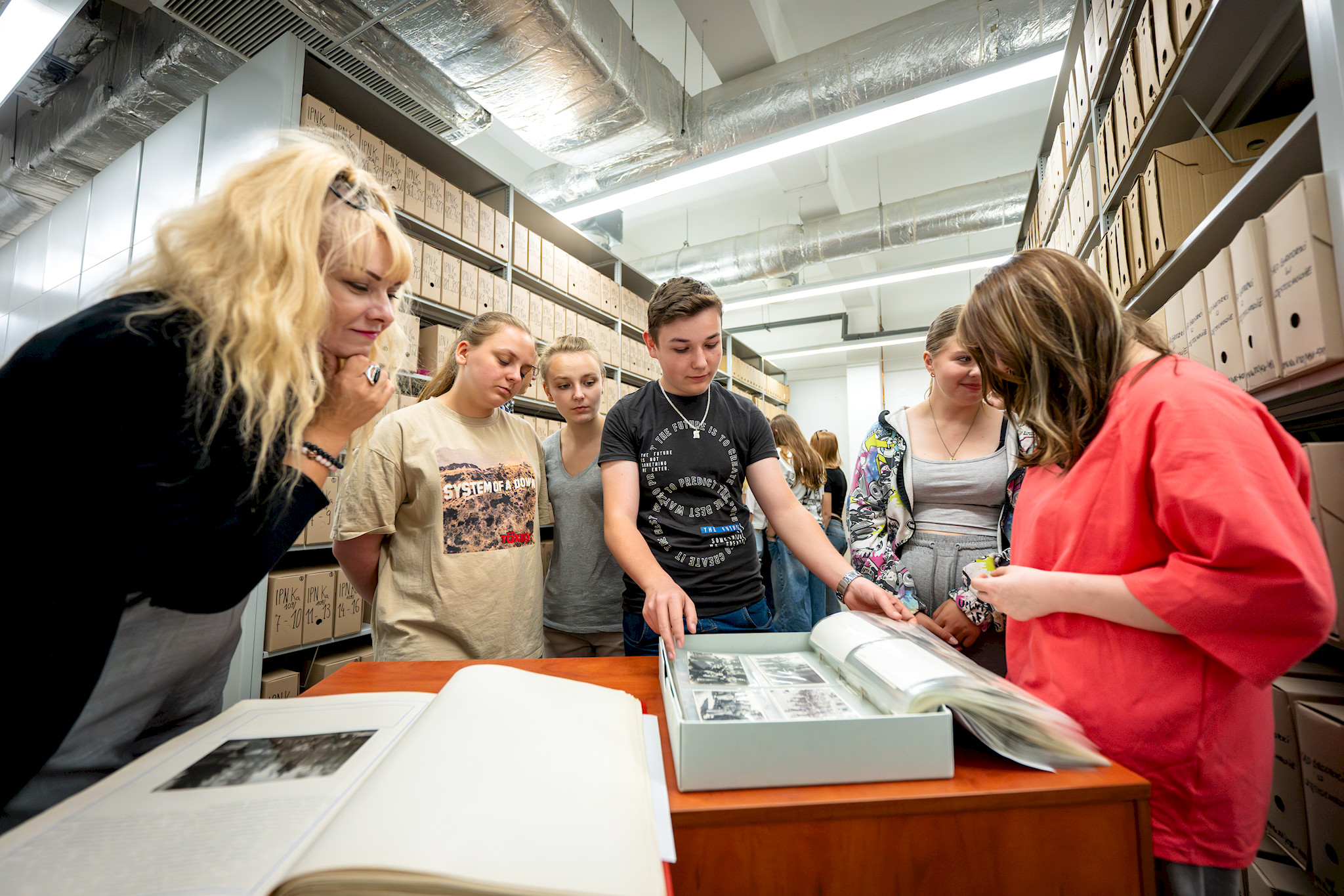 Logo - KATOWICE Co kryją archiwa IPN?