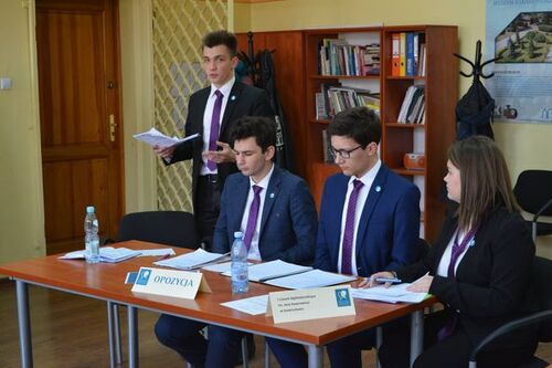 56537489_1249922728516874_5837906796412403712_n