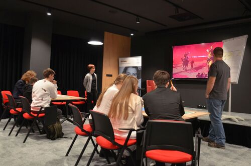 Zdjęcia z warsztatów w ramach projektu „Silni Polską!” 5 grudnia 2024 r.