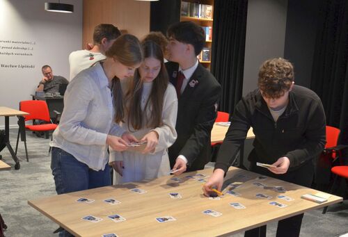 Zdjęcia z warsztatów w ramach projektu „Silni Polską!” 5 grudnia 2024 r.