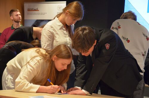 Zdjęcia z warsztatów w ramach projektu „Silni Polską!” 5 grudnia 2024 r.