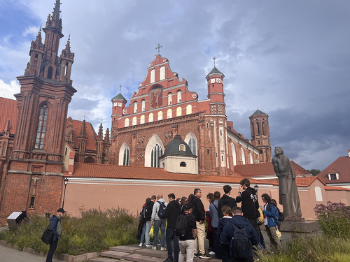 Pomnik Adama Mickiewicza w Wilnie