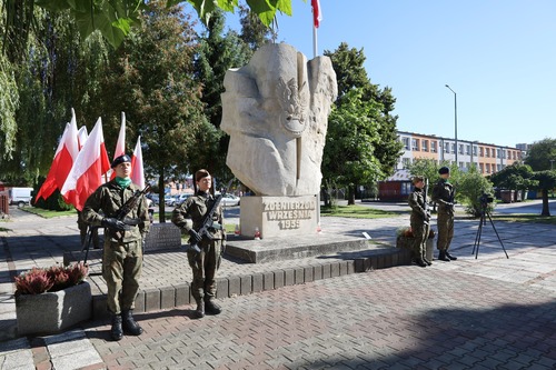 Tomaszów Niedziela 3