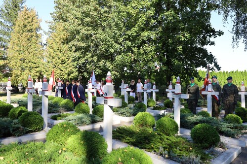 Tomaszów Niedziela 5