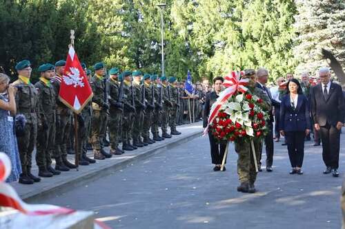 Tomaszów Niedziela 7