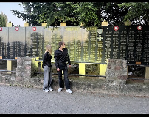 Tablica upamiętniająca Powstańców Wielkopolskich, Środa Wielkopolska,  fot. Larysa Pawlak.