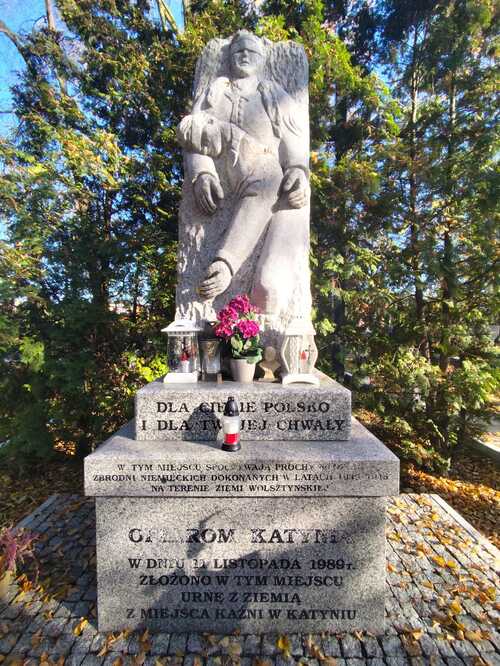 Wolsztyn, cmentarz przy ul. Lipowej Pomnik pamięci ofiar II wojny światowej, fot. Rozalia Kaczmarek (SMHW).