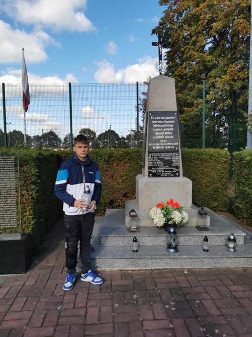 Pomnik 55 poległych i zamordowanych mieszkańców gminy Wijewo, fot. Zespół Szkół im. Powstańców Wielkopolskich w Brennie.