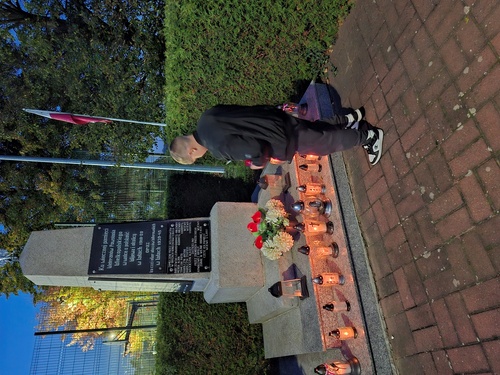 Pomnik 55 poległych i zamordowanych mieszkańców gminy Wijewo - Zespół Szkół im. Powstańców Wielkopolskich w Brennie.