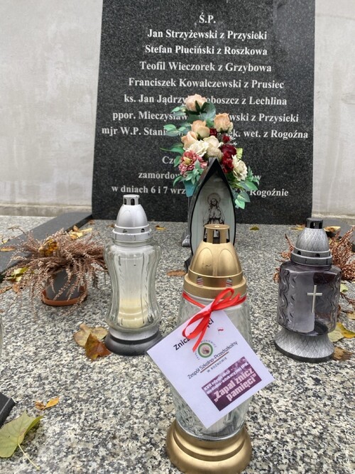 Cmentarz w Rogoźnie, fot. M. Kasprzak.