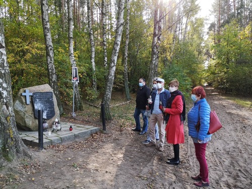 Miejsce straceń pod lasem bolechowskim w pobliżu Murowanej Gośliny, Fot. Tadeusz Łączkowiak