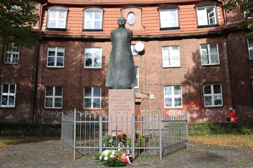Pomnik ks. Bronisława Komorowskiego w Gdańsku-Wrzeszczu
