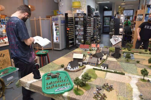 Fot.7 Żmudne przygotowania do potyczki (Fot. Adam Pacześniak)