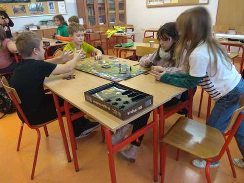 Warsztaty niepodległościowe w Szkole Podstawowej nr 29 we Wrocławiu