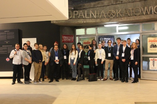Warsztaty oraz wykłady przygotowujące uczestników tegorocznej  edycji Turnieju Debat Historycznych w Katowicach (20)