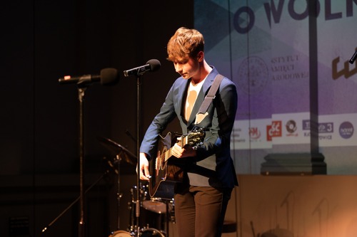 VII Ogólnopolski Festiwal Piosenki o Wolności, kategoria starsza, fot. Krzysztof Łojko, IPN (20)